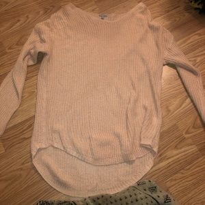 Lightweight sweater